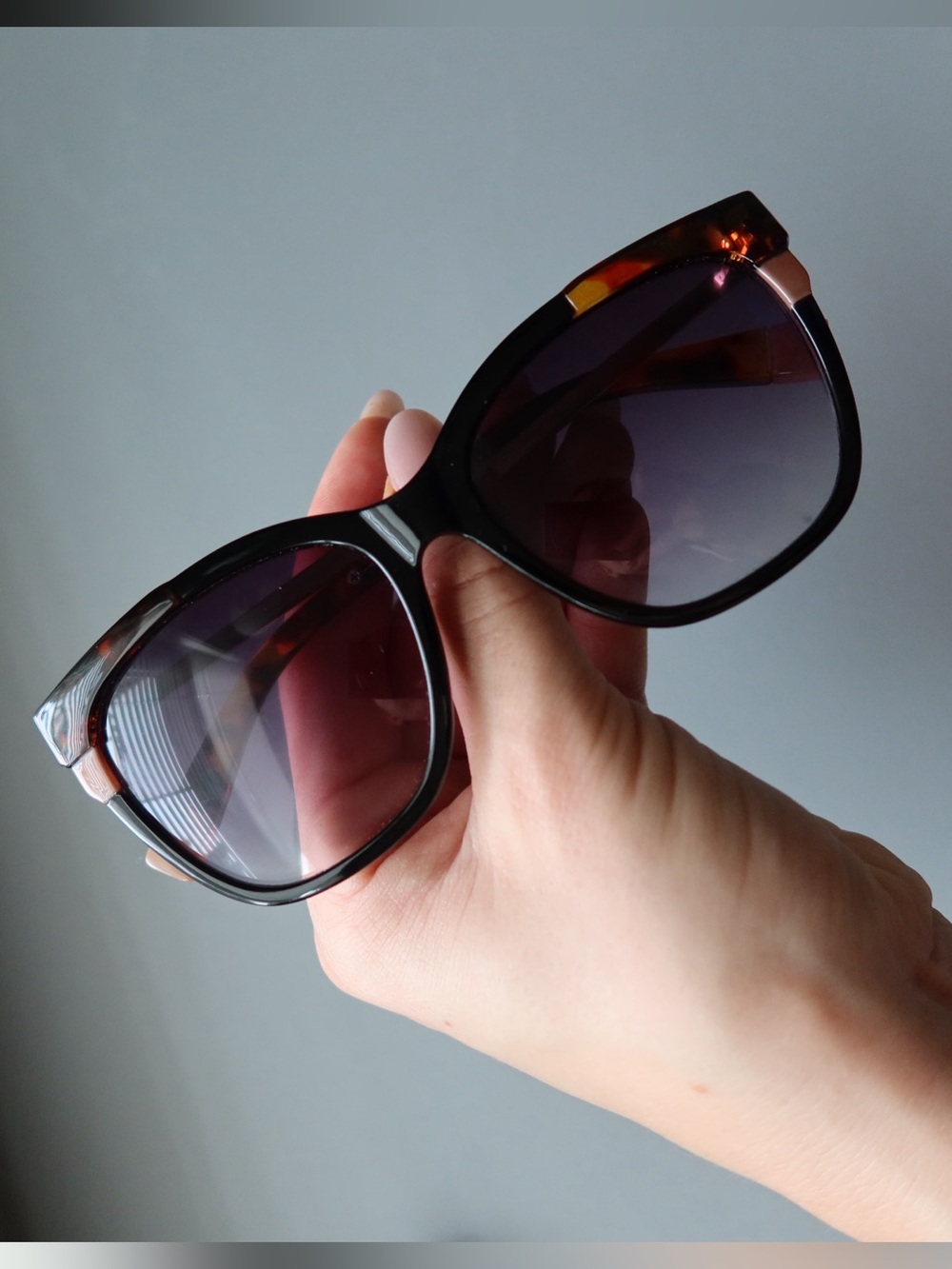 Oversized Cat Eye Sunglasses Black Tortoise Gold Tone